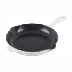 Le Creuset Traditional Skillet - 9" -GrillMate Sales Shop L2024 2316