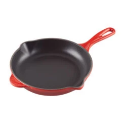 Le Creuset Traditional Skillet - 9" -GrillMate Sales Shop L2024 2367 new1