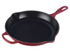 Le Creuset Signature Skillet - 11 3/4" -GrillMate Sales Shop LS2024 3067