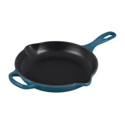Le Creuset Signature Skillet - 9" -GrillMate Sales Shop RS11863 LS2024 237D
